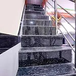 Fabexpress Raj Palace - 1 Km To Sakinaka Metro