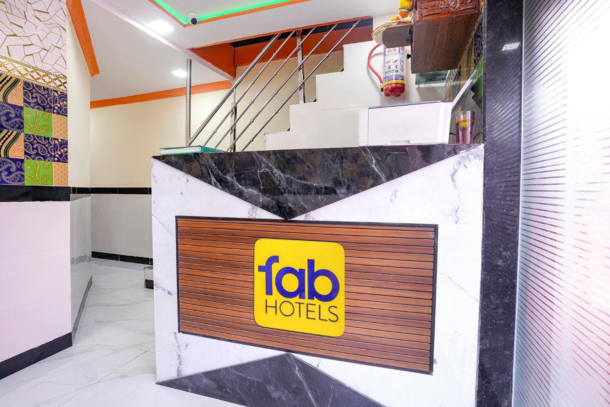 Hotel Fabexpress Raj Palace Bombaj