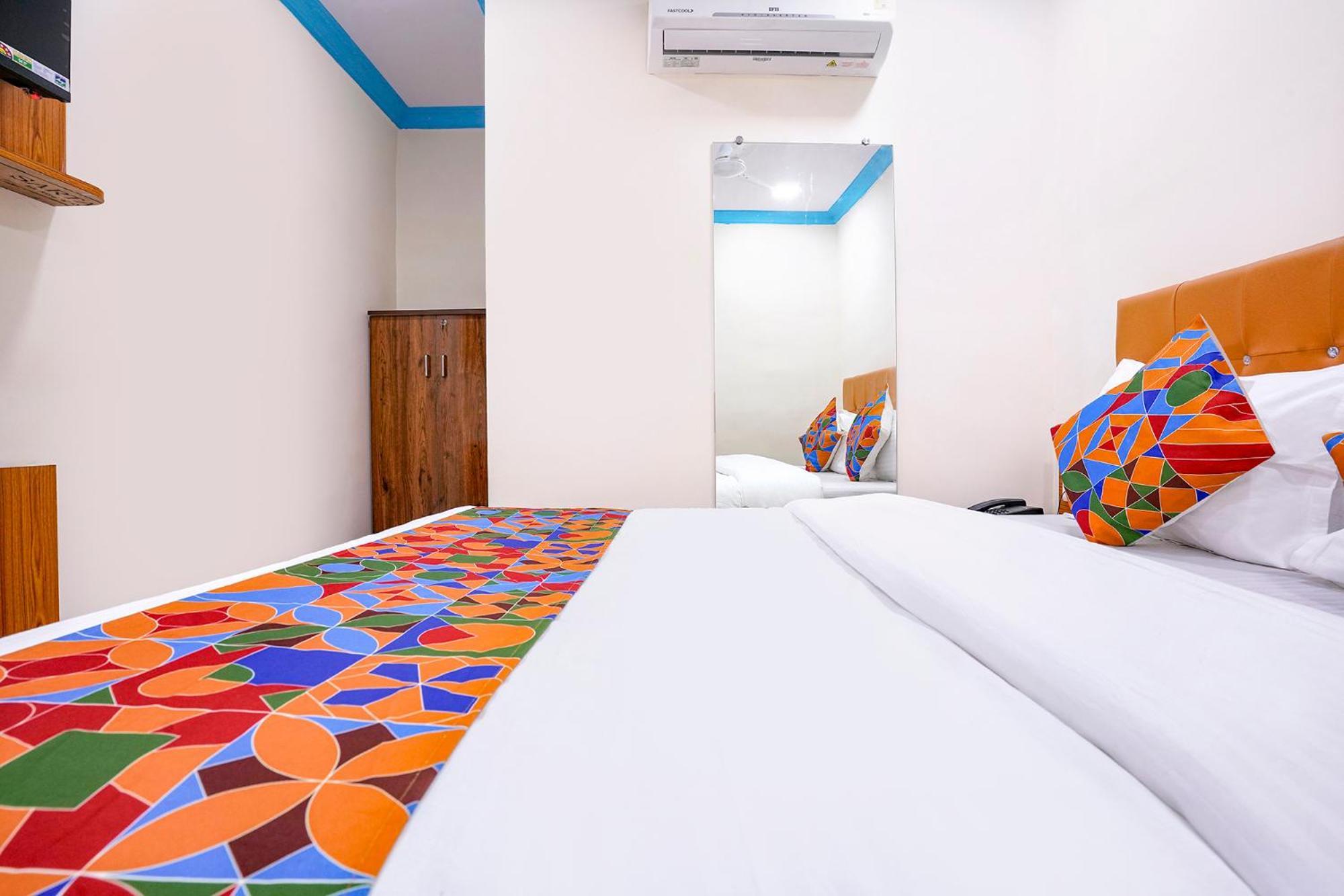 Hotel Fabexpress Raj Palace Bombaj