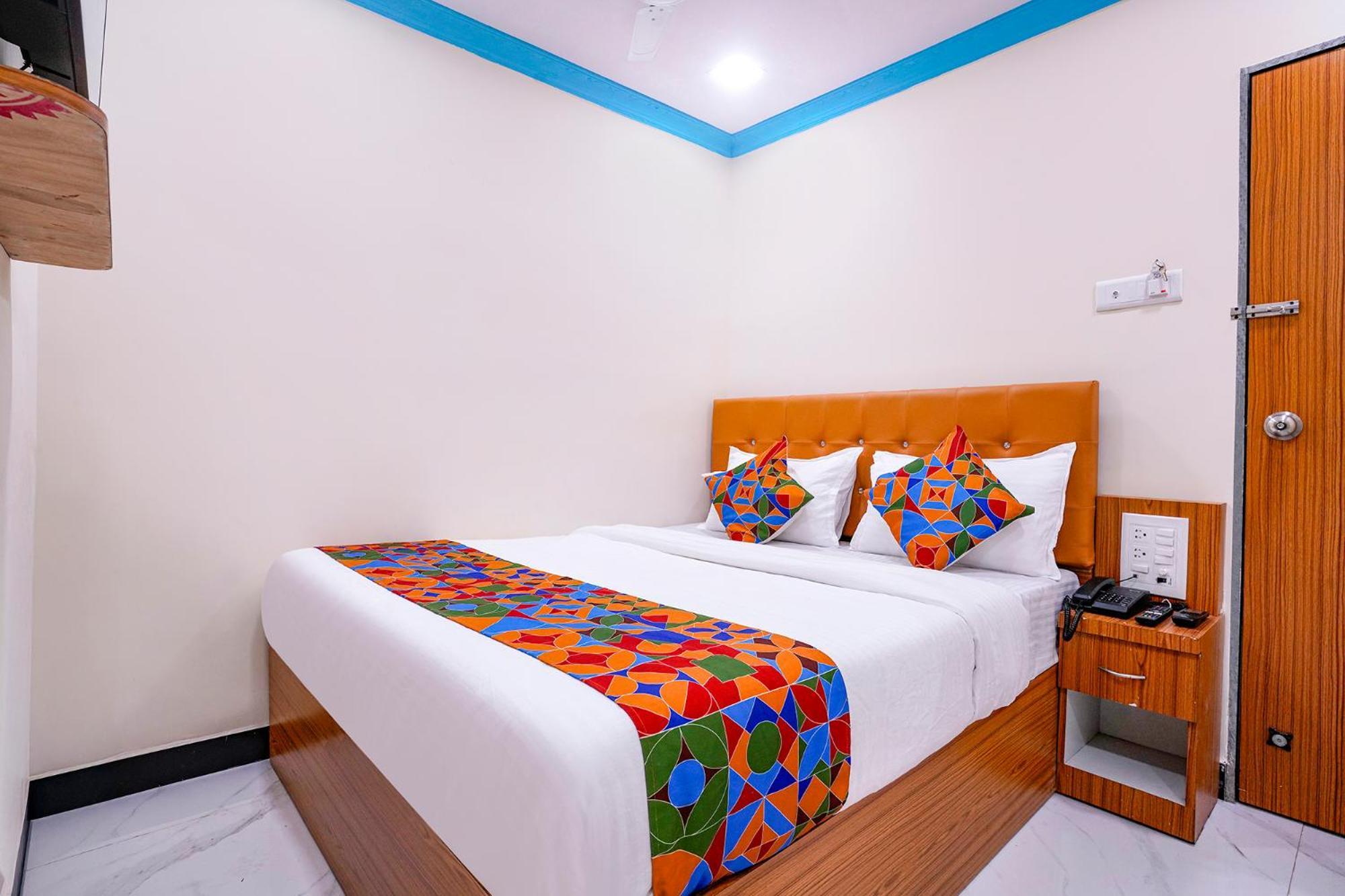 Hotel Fabexpress Raj Palace Bombaj